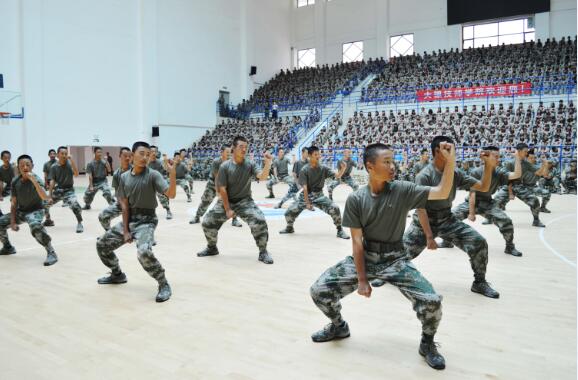 貴陽最好的全封閉軍事化學校(貴陽封閉式中學學校有哪些)