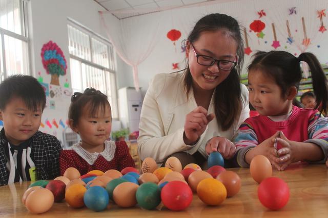 學(xué)前教育和幼師區(qū)別(幼兒教育和學(xué)前教育的區(qū)別)圖1