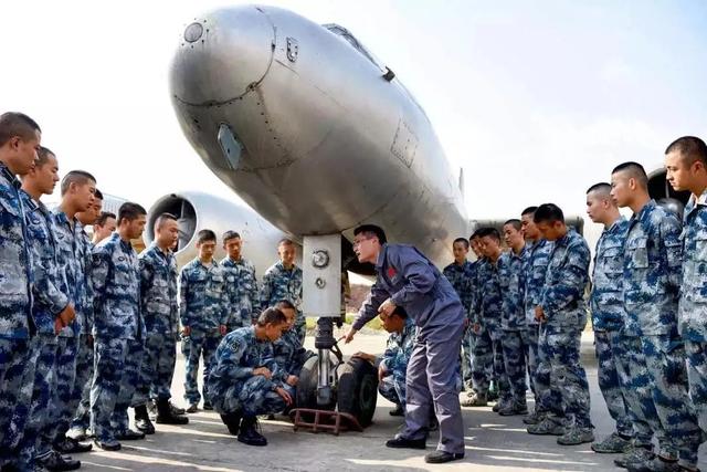 成都航空技術(shù)學(xué)校有什么專(zhuān)業(yè)(成都航空技術(shù)學(xué)校有哪些專(zhuān)業(yè))