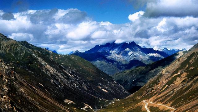 四川省旅游學(xué)校有哪些專業(yè)(樂山旅游學(xué)校有哪些專業(yè))圖2