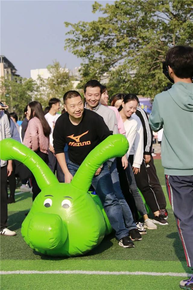 成都天府新區(qū)職業(yè)學校(成都天府新區(qū)航空旅游職業(yè)學校)