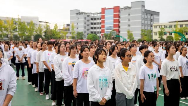 四川省南充師范學(xué)校(南充師范學(xué)校2020招生簡章)